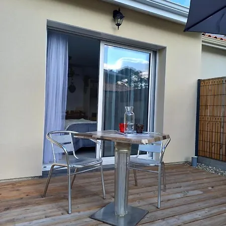 C La Belle Vie Πανσιόν Pessac